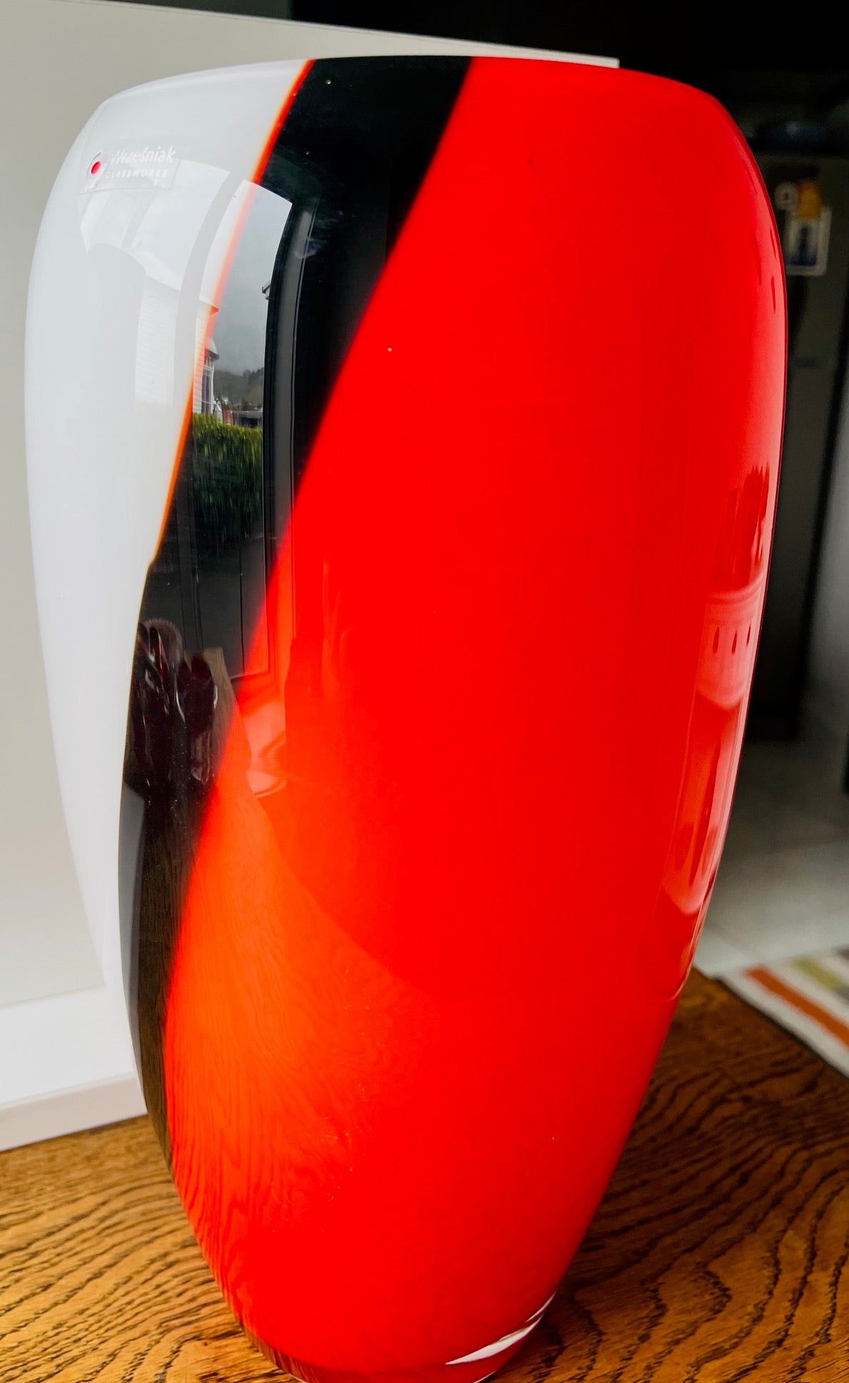 Large Wrzesniak Glassworks Poland Vase