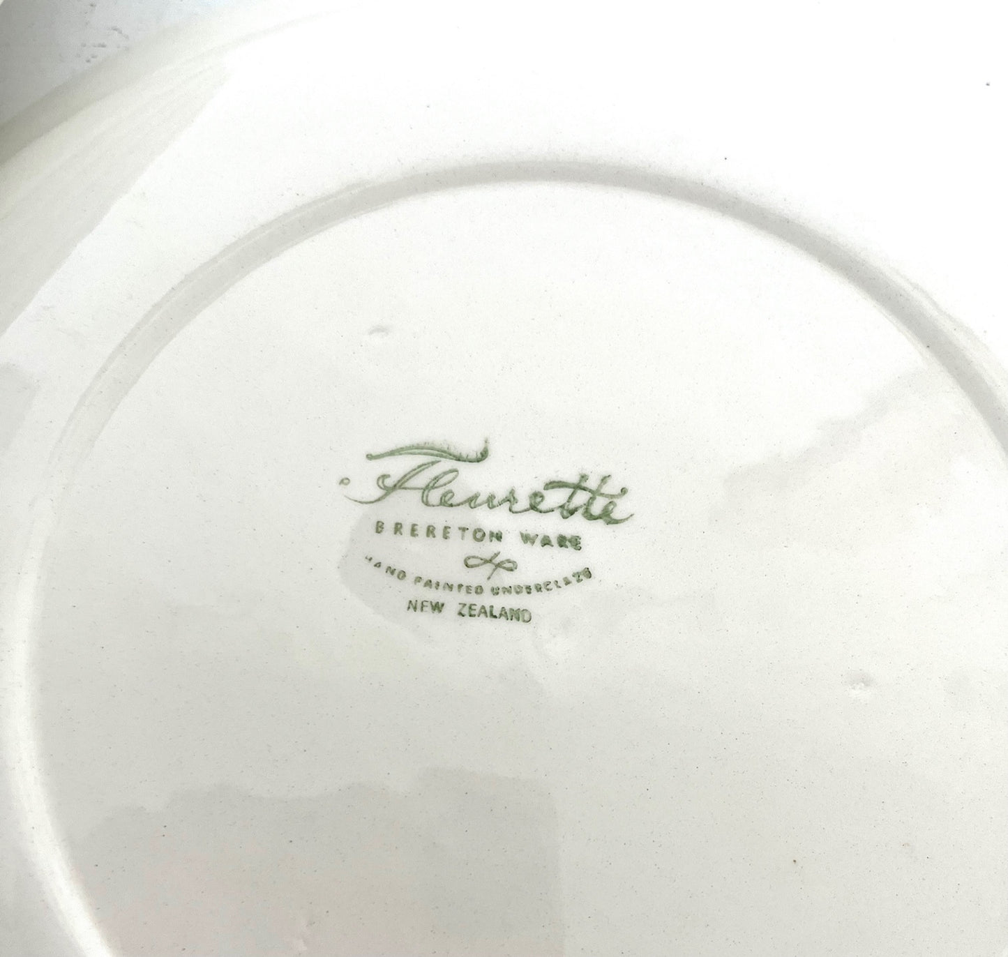 Crown Lynn "Fleurette" Dinner Plates (6)