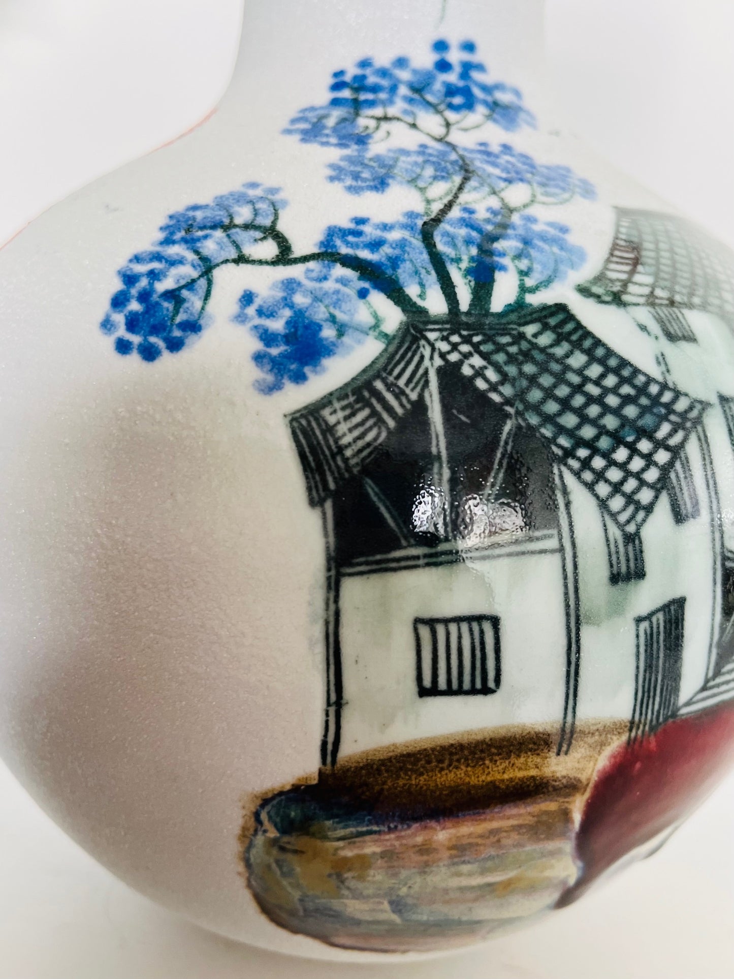 Vintage Chinese Jingdezhen-Style Porcelain Vase