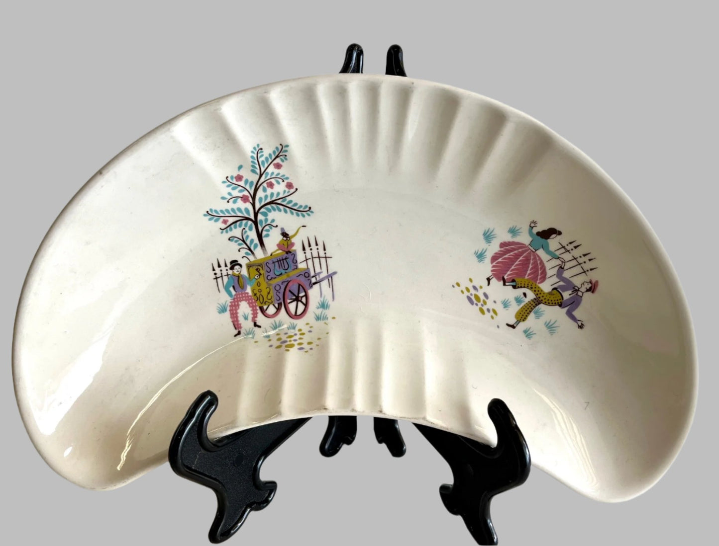 Beswick 'Dancing Days' Serving Dish