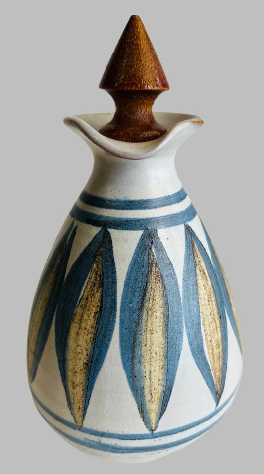 Hanmer Pottery Oil/Vinegar Bottle With Pointed Lid