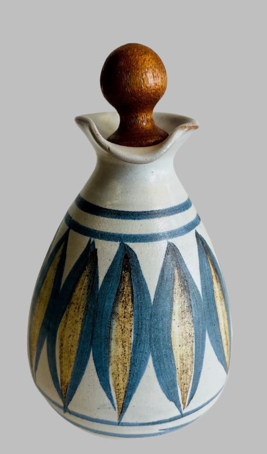 Hanmer Pottery Oil/Vinegar Bottle With Rounded Lid